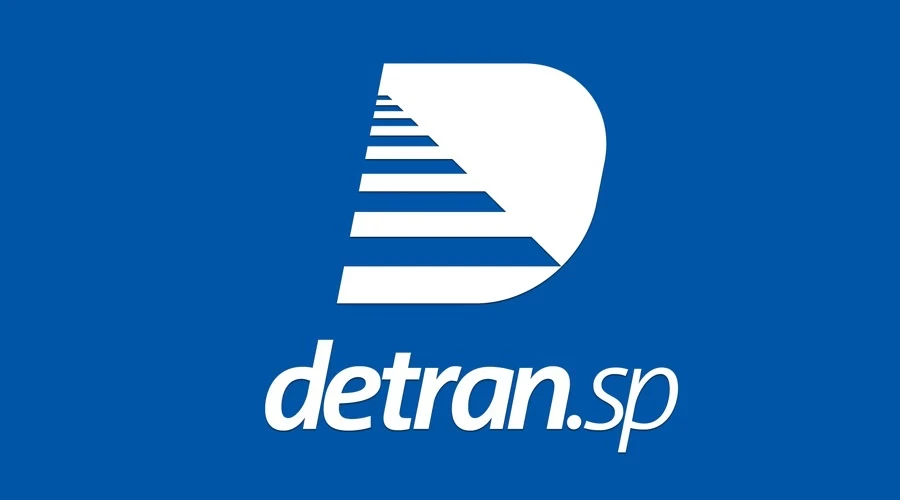Dias chuvosos exigem mais atenção ao dirigir, alerta Detran SP