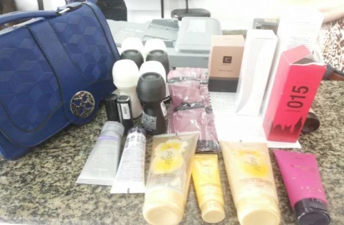Trio é detido após roubar celular, perfumes e dinheiro no bairro Alvorada