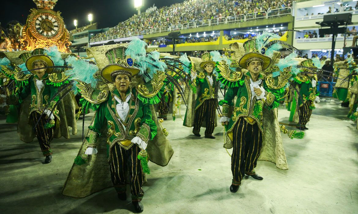 Seis escolas de samba ensaiam na Sapucaí neste fim de semana