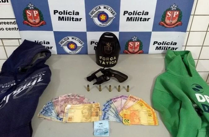 PM prende dois homens após assaltar dois comércios em Tatuí