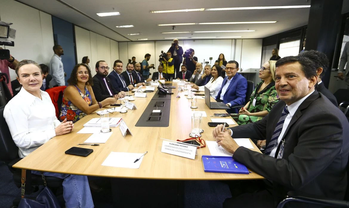 PEC da Transição será adiada para a próxima semana