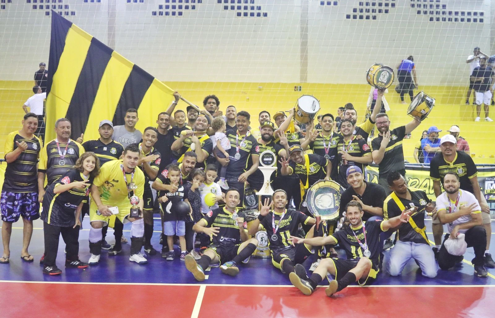 Final masculina da Copa Verão de Futsal agita Ginásio Dito Bom e reúne centenas de pessoas