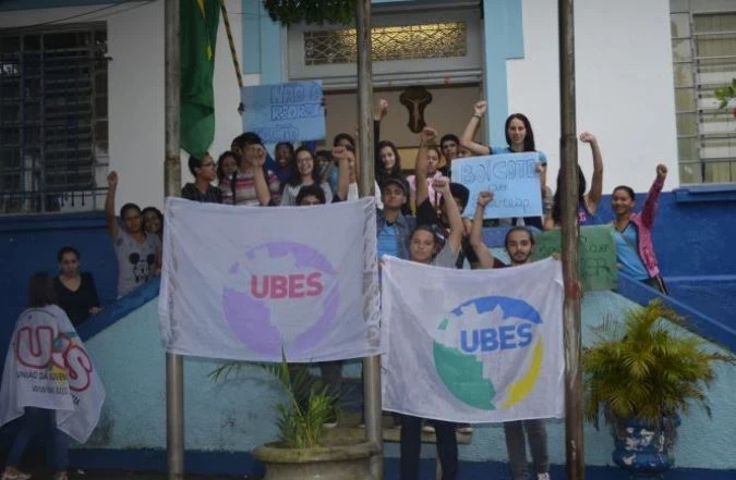 Alunos ocupam a Escola Estadual Gaspar Ricardo Junior contra a reorganização escolar