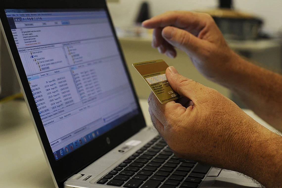 Febraban alerta para golpe virtual em compras para o Dia dos Namorados