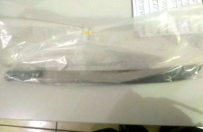 Homem tenta matar ex-companheira a golpes de facão, é agredido por moradores e preso em George Oeterer