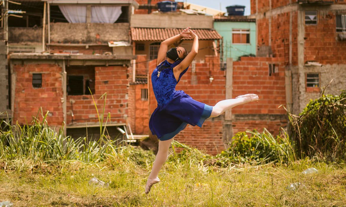 Ballet Manguinhos busca doadores para continuar trabalho