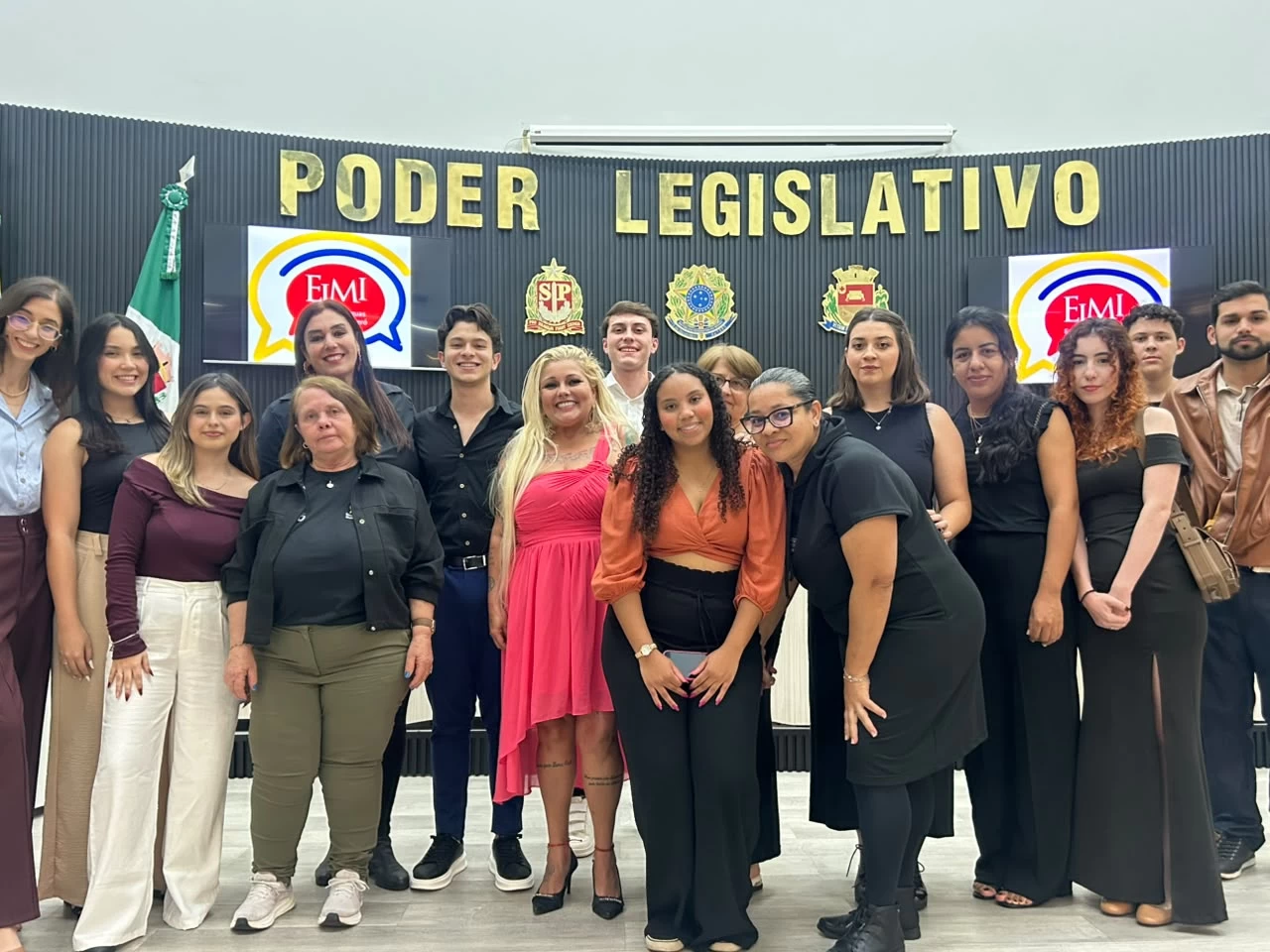 Escola de Línguas Municipal de Iperó (ELMI) forma primeira turma com 140 alunos em cerimônia marcada pela alegria e emoção