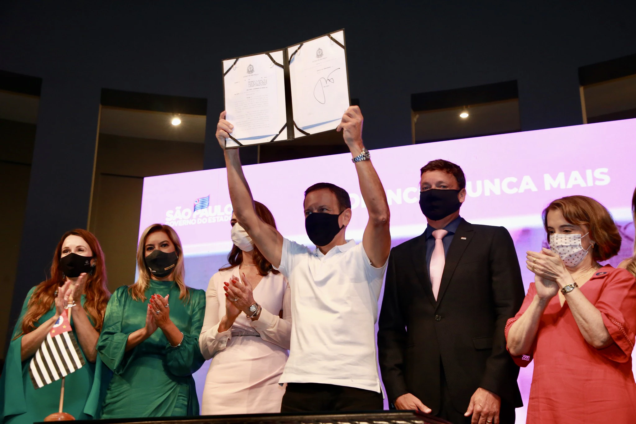 Doria assina decreto que pune discriminação contra a mulher e cria espaços descentralizados de atendimento