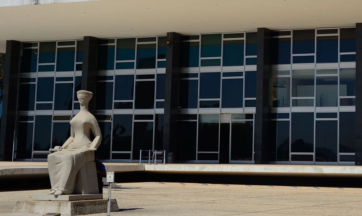 Presidente do STF marca julgamento de Daniel Silveira para 20 de abril