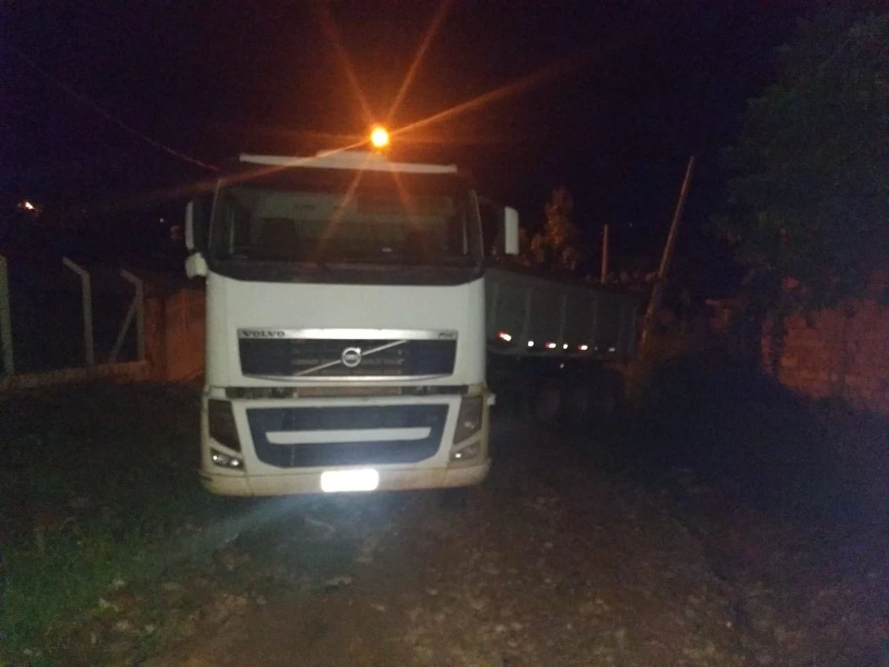 Guarda Civil Municipal de Iperó encontra caminhão furtado em Tatuí