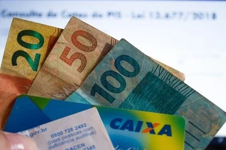 Ministro Onyx diz que saques do FGTS serão limitados a R$ 500 por conta
