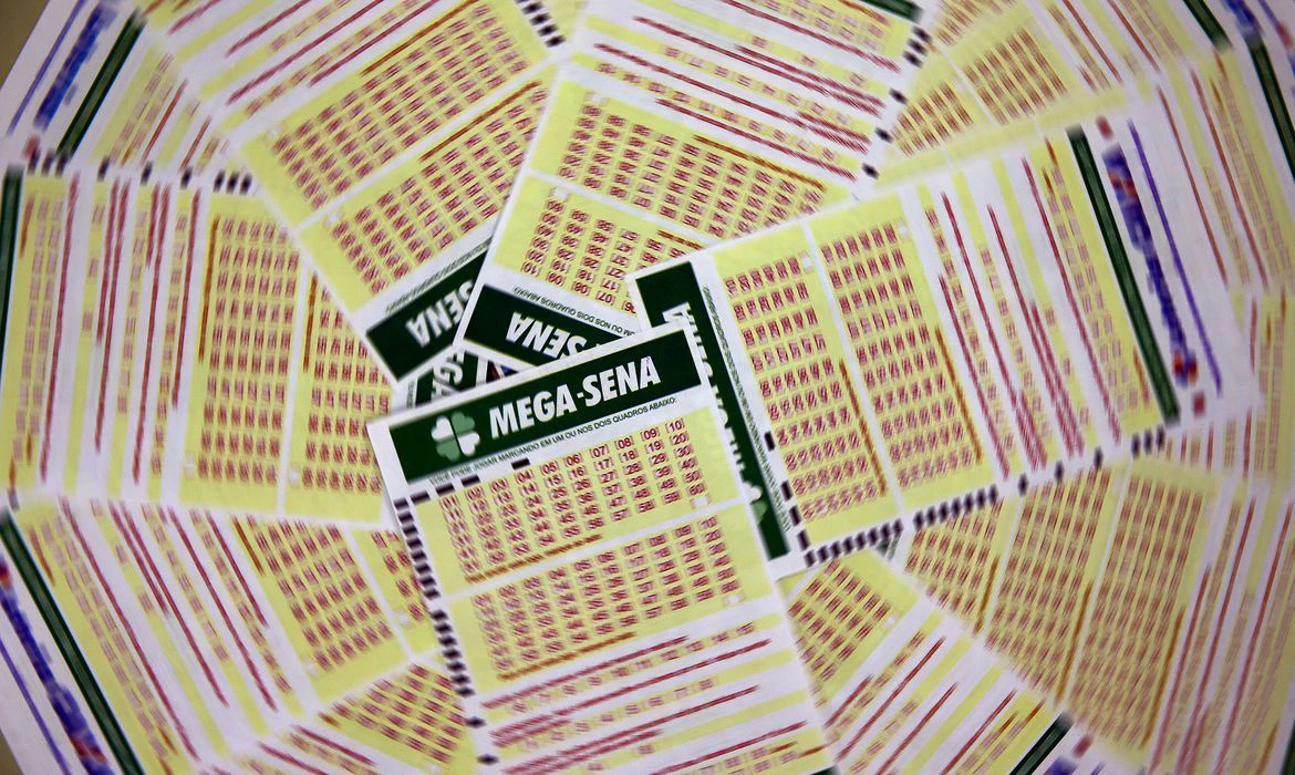 Mega-Sena sorteia nesta quarta prêmio acumulado em R$ 107 milhões
