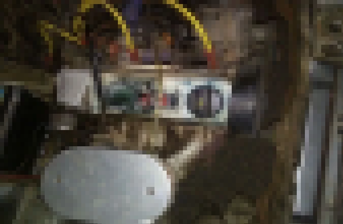 Desenho de palhaço é encontrado pela PM em motor de carro