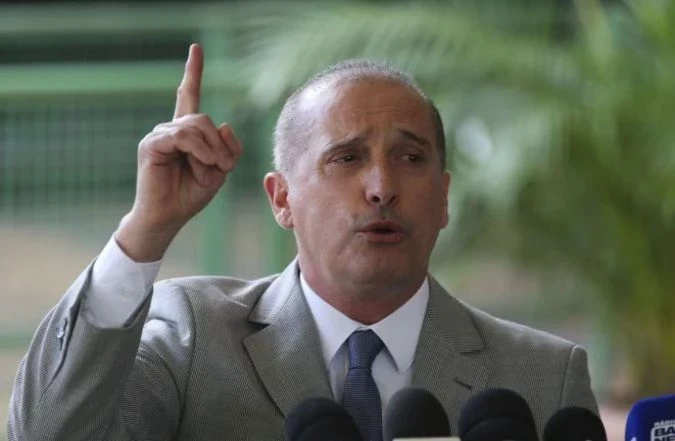 Presidente deve definir amanhã novo valor do salário mínino, diz Onyx