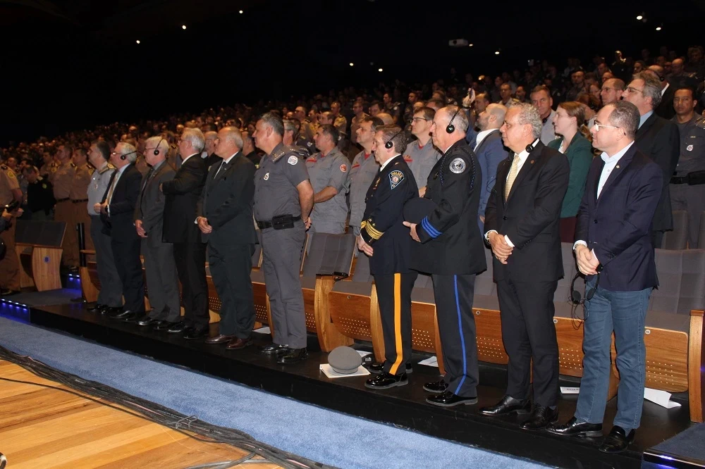Governo autoriza pagamento de bonificação para 69,6 mil policiais do Estado