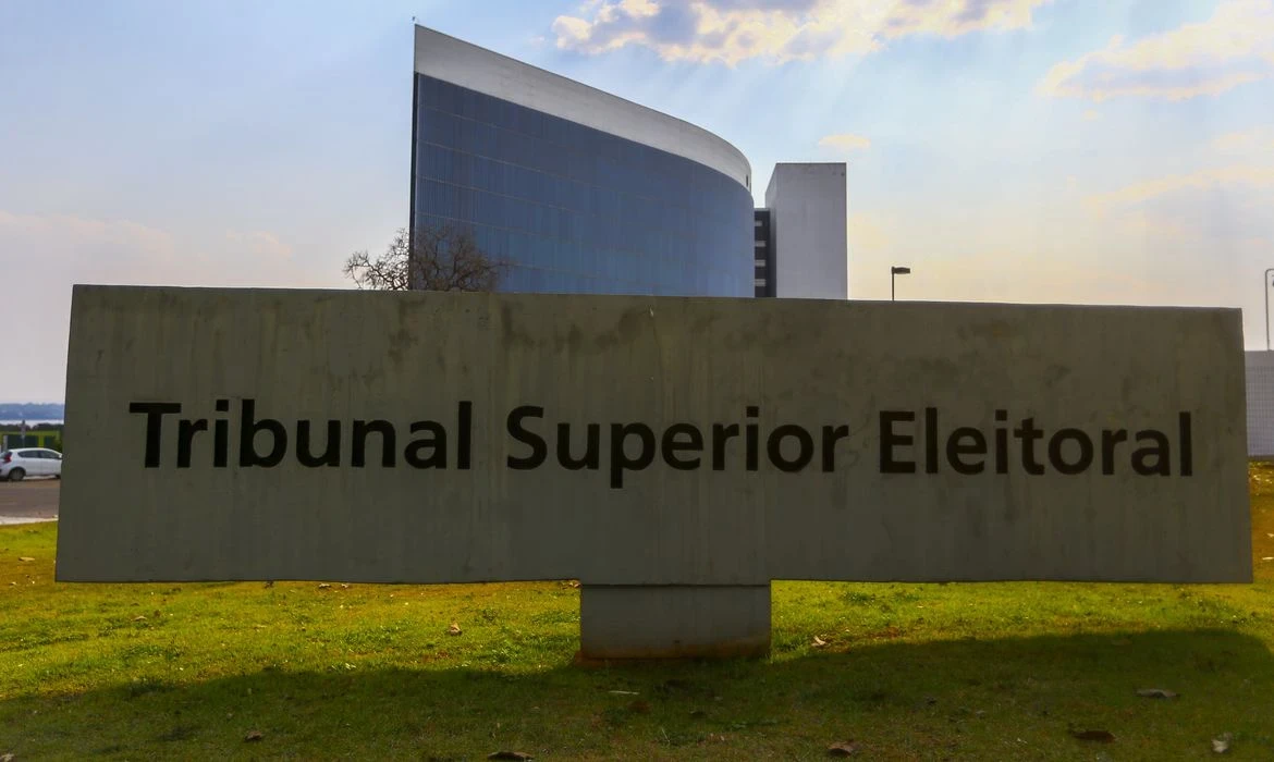 TSE autoriza registro de candidatura de Simone Tebet à Presidência