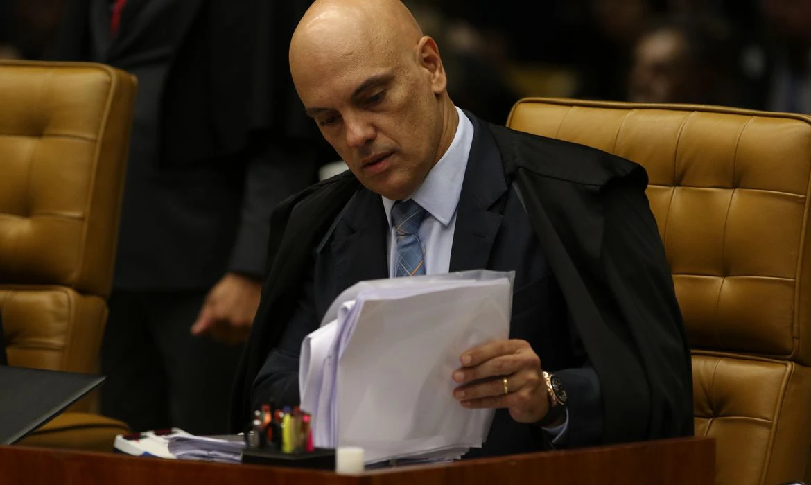Moraes prorroga por mais 60 dias inquérito contra Daniel Silveira