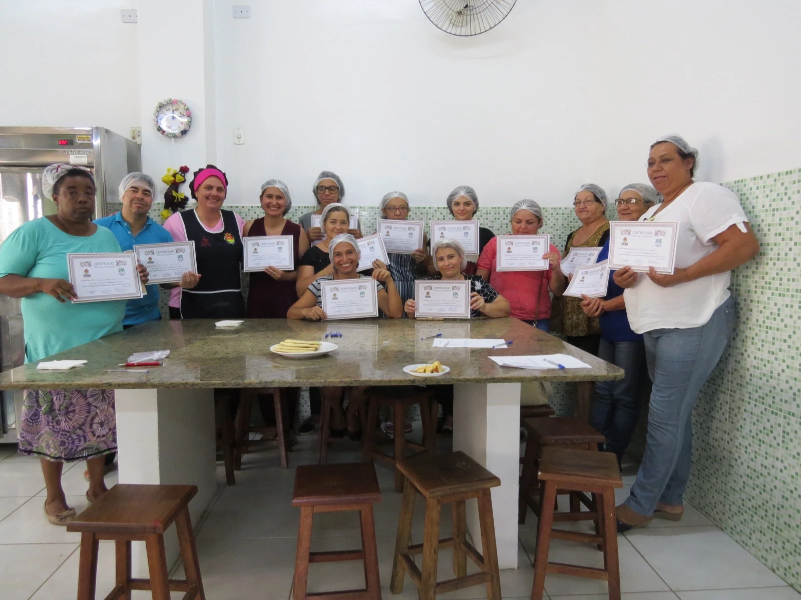Fundo Social de Iperó certifica alunos do curso de culinária