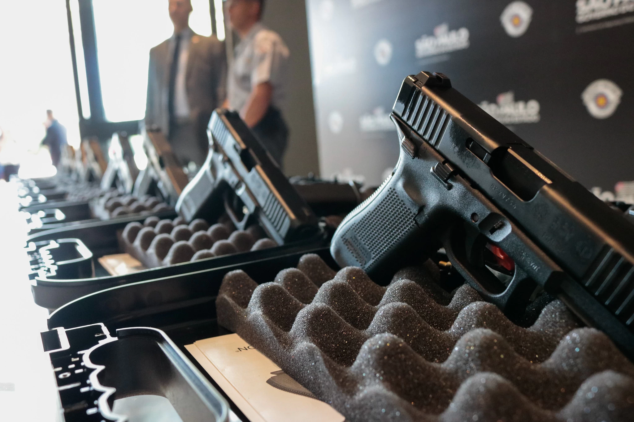 Governo de SP entrega 5 mil pistolas para a Polícia Civil
