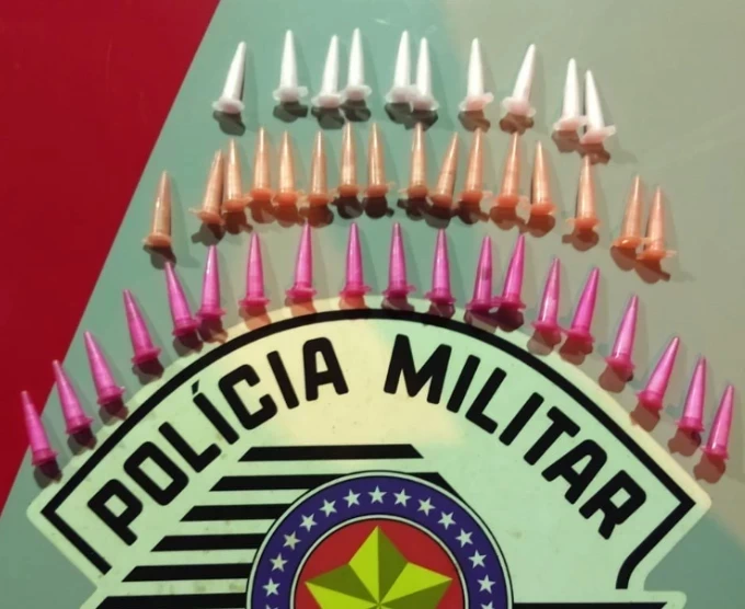 Polícia detém traficante com 45 porções de drogas em George Oetterer