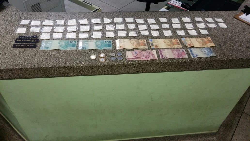 Homem é detido por tráfico de drogas no Jardim Irene