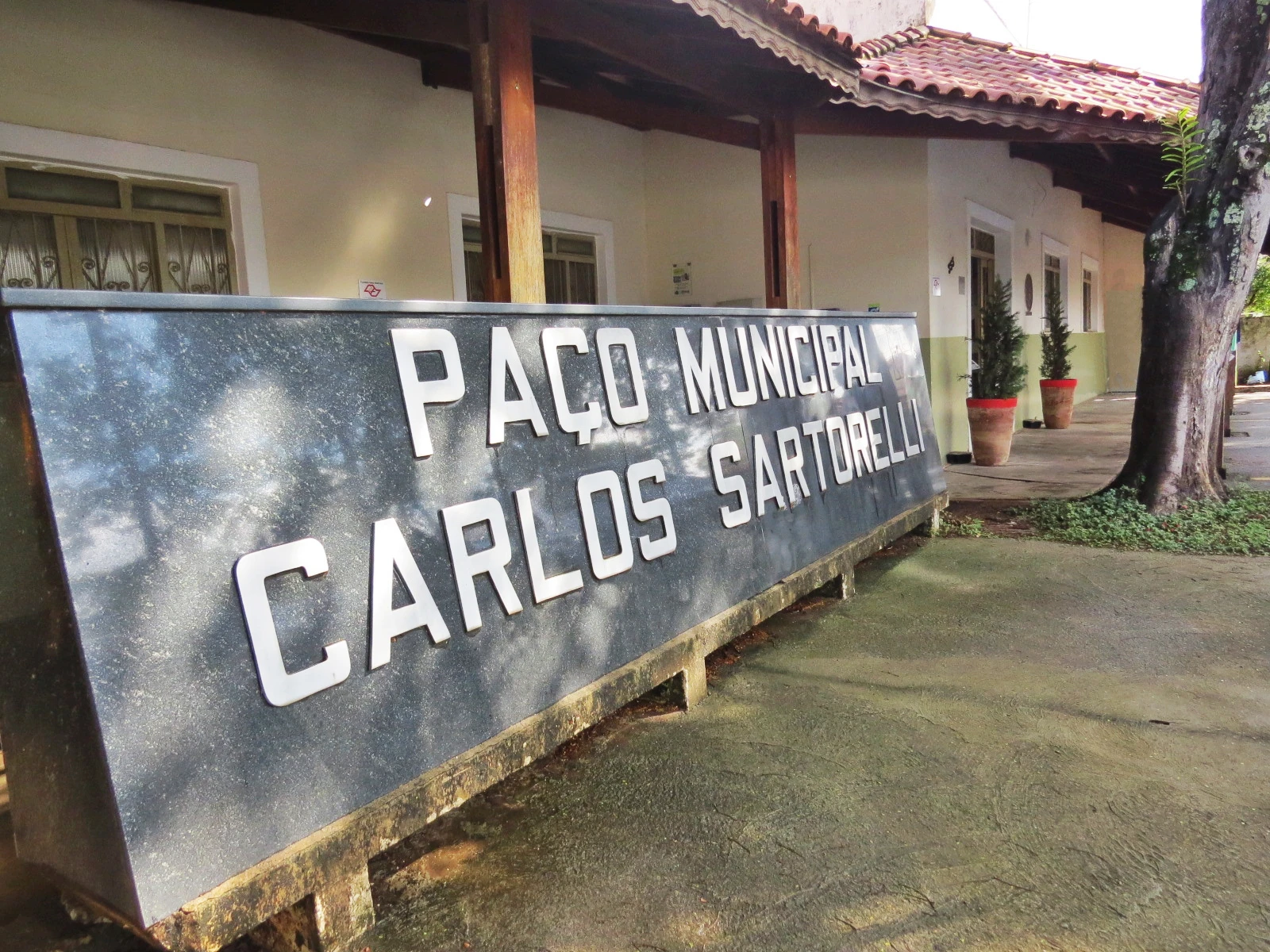 Servidores receberão reajuste salarial e aumento no ticket alimentação em Iperó