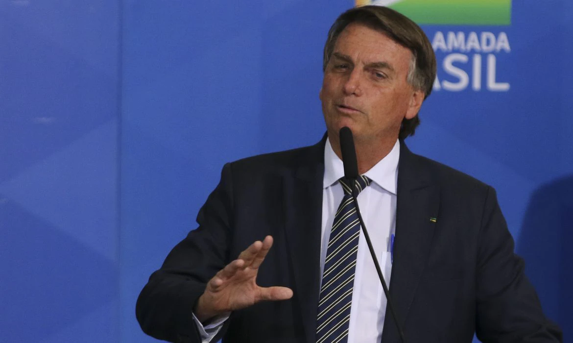 Presidente recebe balanço de plano para acolher juízas do Afeganistão