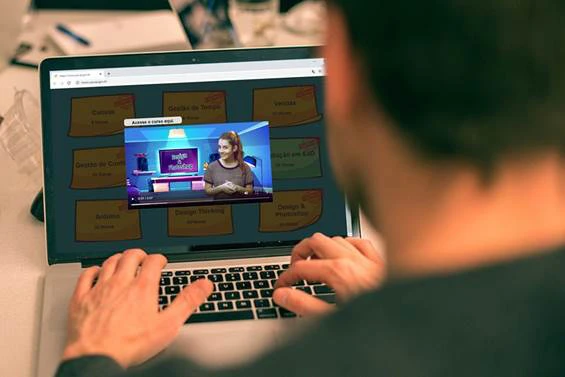 Centro Paula Souza lança curso livre gratuito a distância de Design e Photoshop