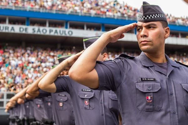 Polícia Militar publica edital para contratar 2.700 novos soldados