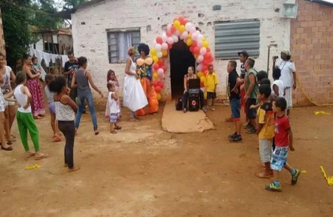 Instituição Centro Cultural Casa da Rainha pede doações para festa do Dia das Crianças