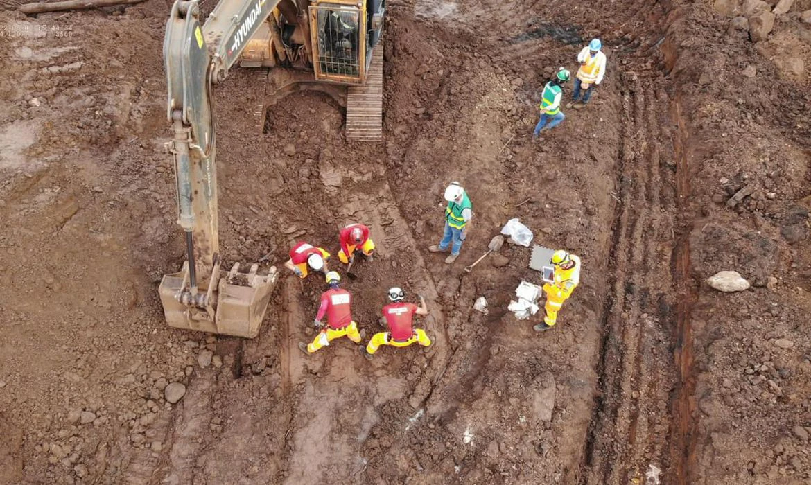 Polícia Civil de Minas identifica ossada encontrada em Brumadinho