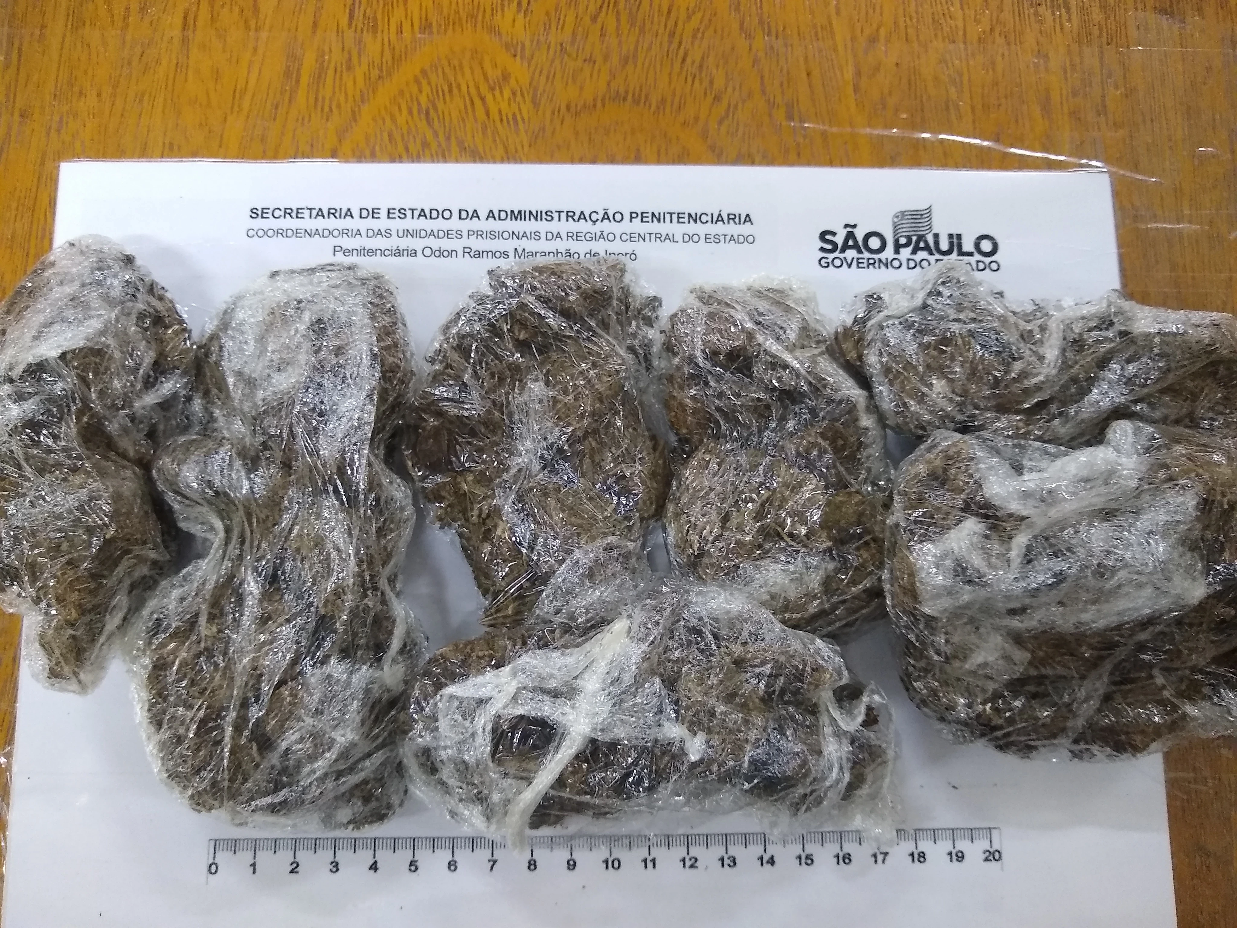 Mulheres são impedidas de entrar na penitenciária de Iperó com drogas