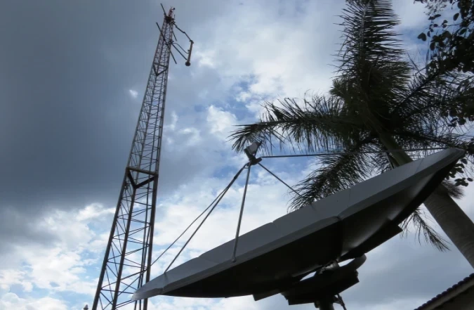 Antena da RecordTV é instalada em Iperó