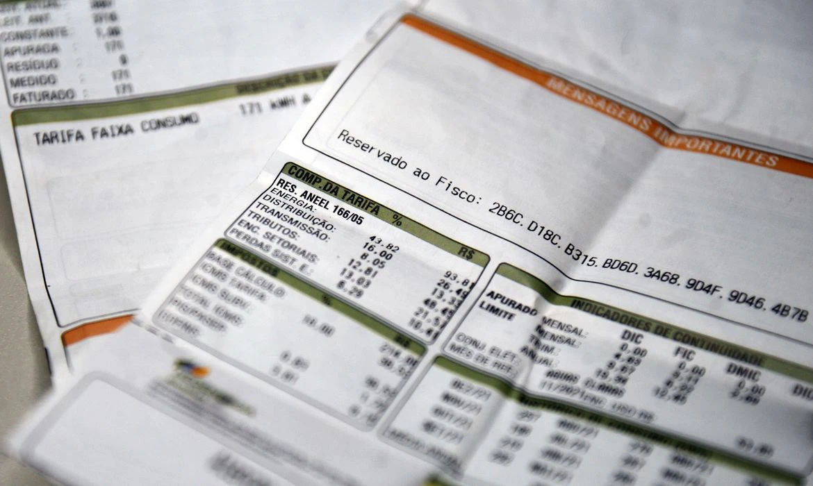 Senacon cobra esclarecimentos de concessionárias sobre contas de luz