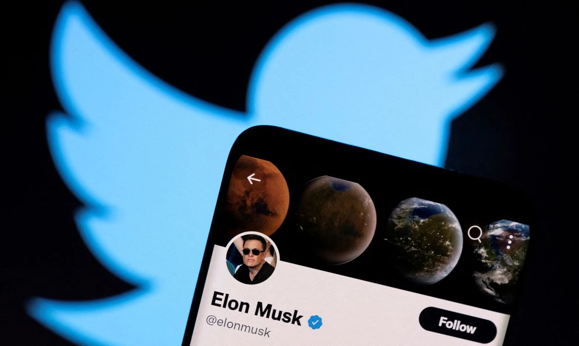 Conselho do Twitter anuncia aprovação da proposta feita por Elon Musk