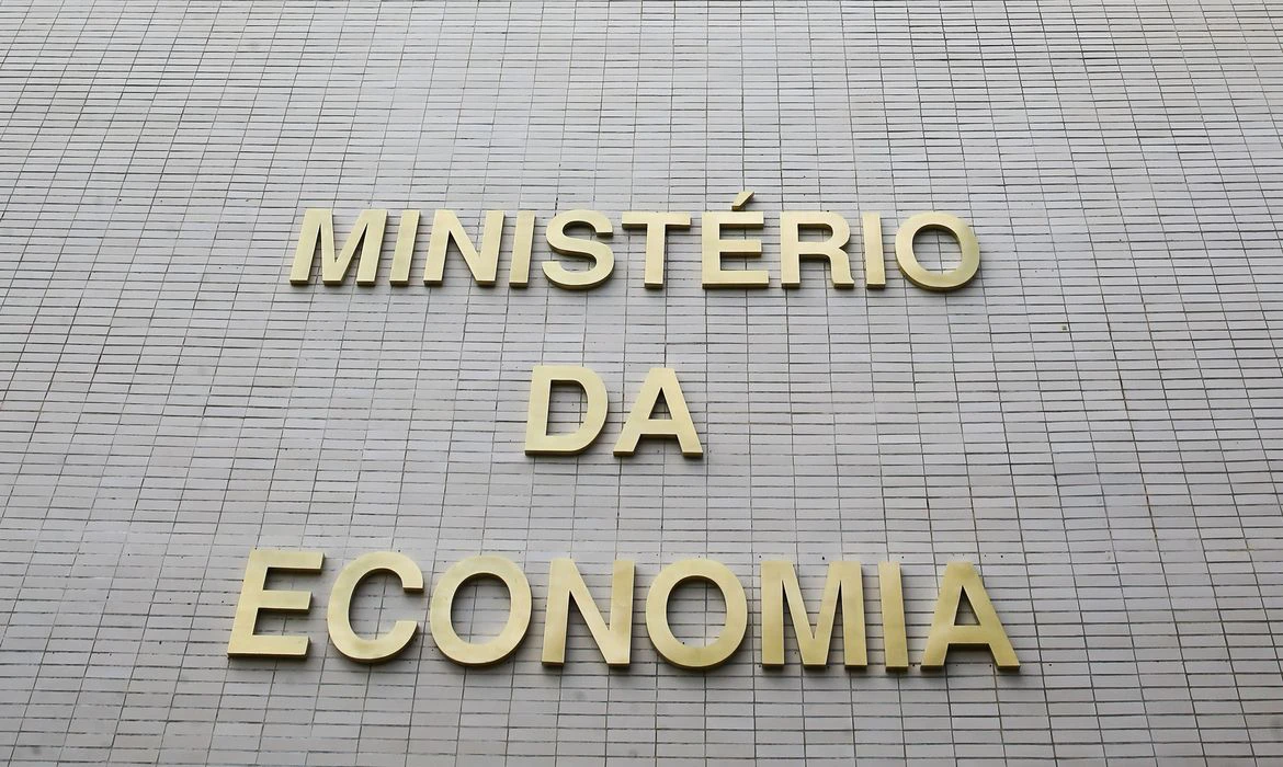Governo amplia redução do IPI para 35% a partir de maio