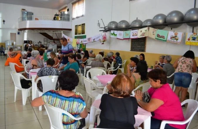 Mães iperoenses recebem homenagens