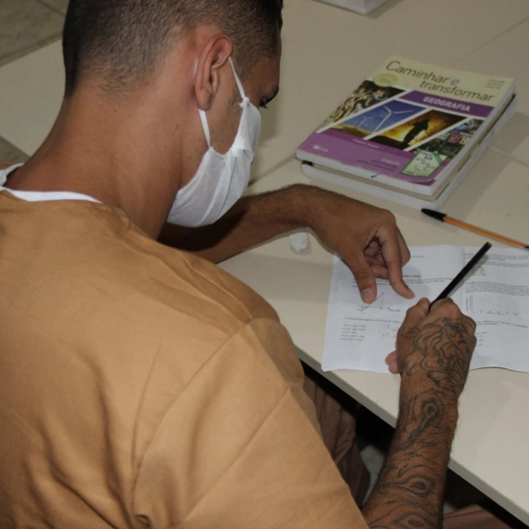 Aulas presenciais são retomadas no sistema penitenciário da região