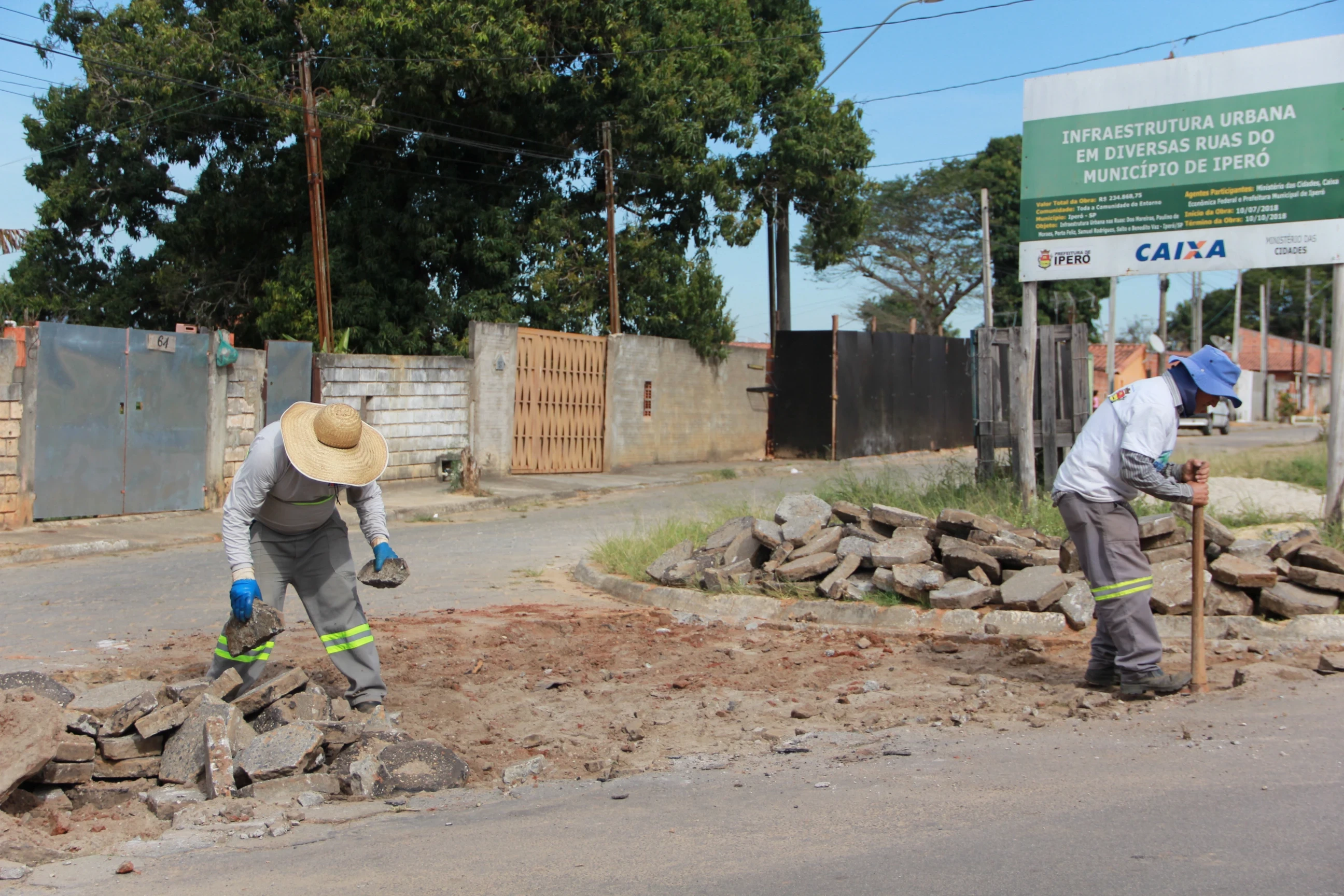 Obras são iniciadas na Rua dos Moreiras, em Iperó