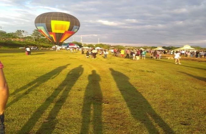 Festival pinta céu de Iperó no último domingo