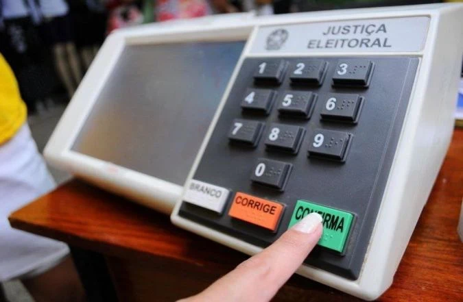 TSE registra substituição de 964 urnas eletrônicas com defeito