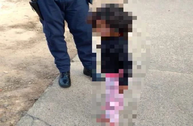 Criança de 3 anos é encontrada sozinha e com frio próximo a Ponte seca