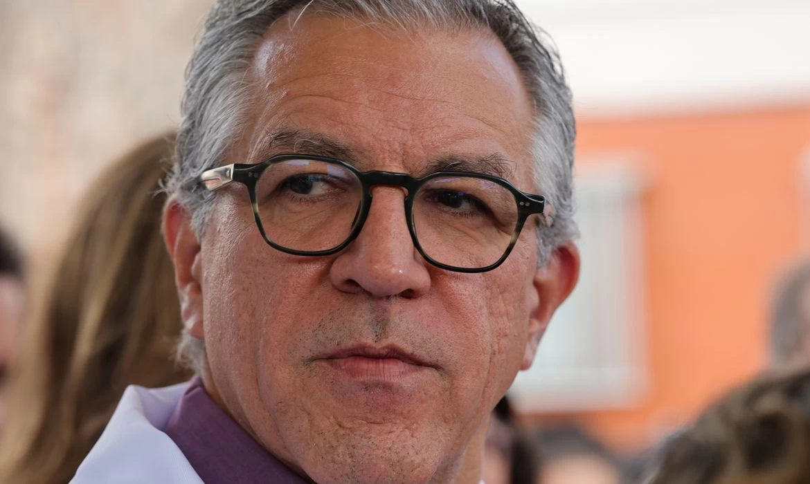 Brasil monitora impacto da guerra na distribuição de medicamentos