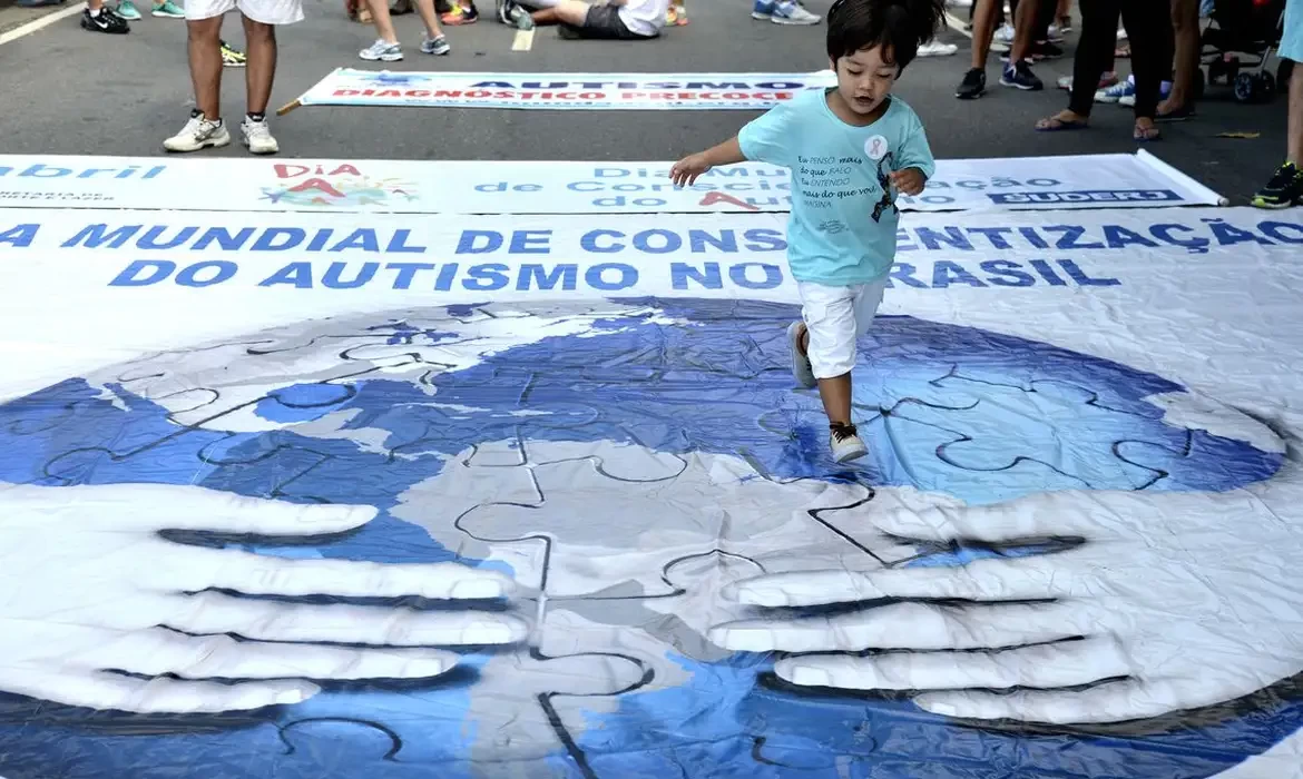 Ministério da Saúde reafirma que paracetamol não causa autismo