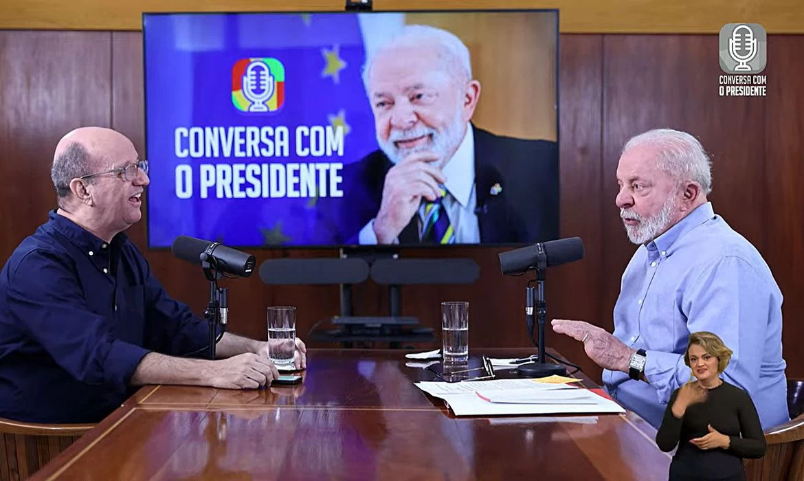 Lula passará por cirurgia no quadril em outubro
