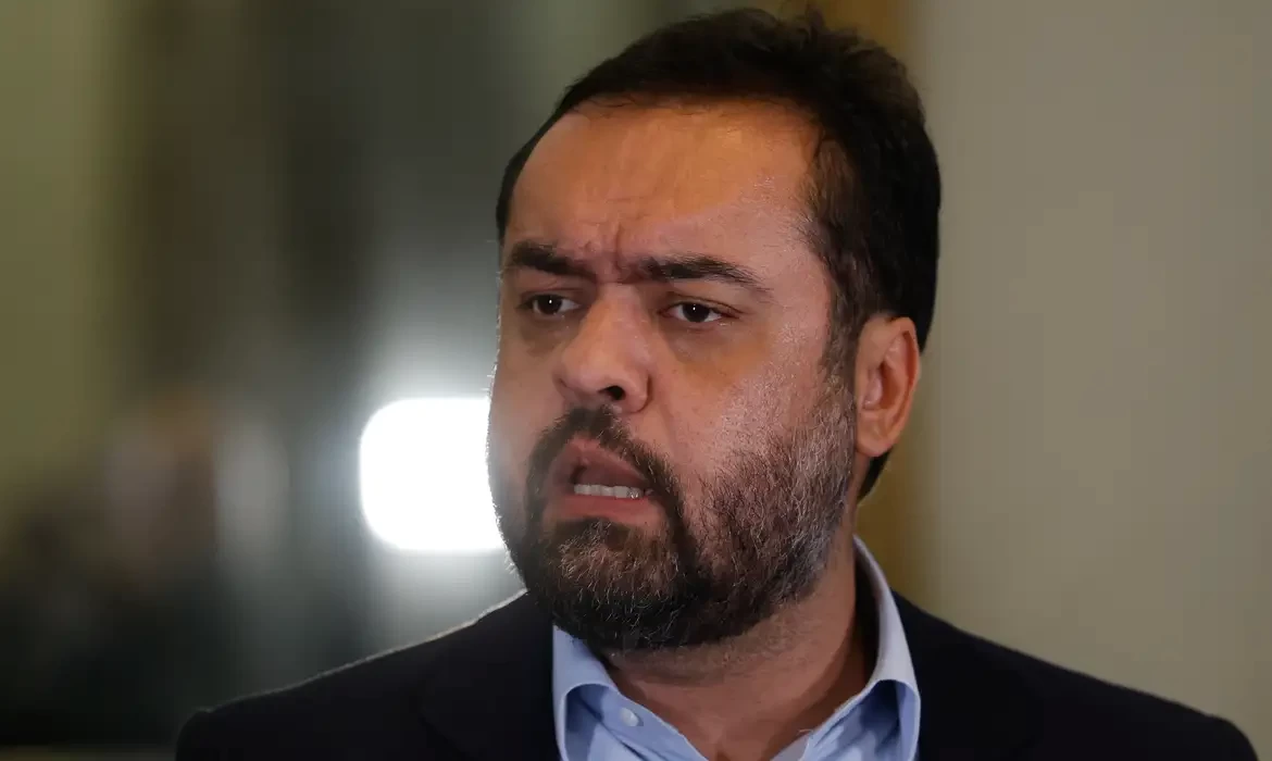 Castro: operação foi "sucesso" e policiais mortos foram únicas vítimas