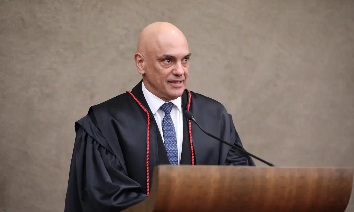Moraes abre inquérito sobre vazamento de dados de ministros