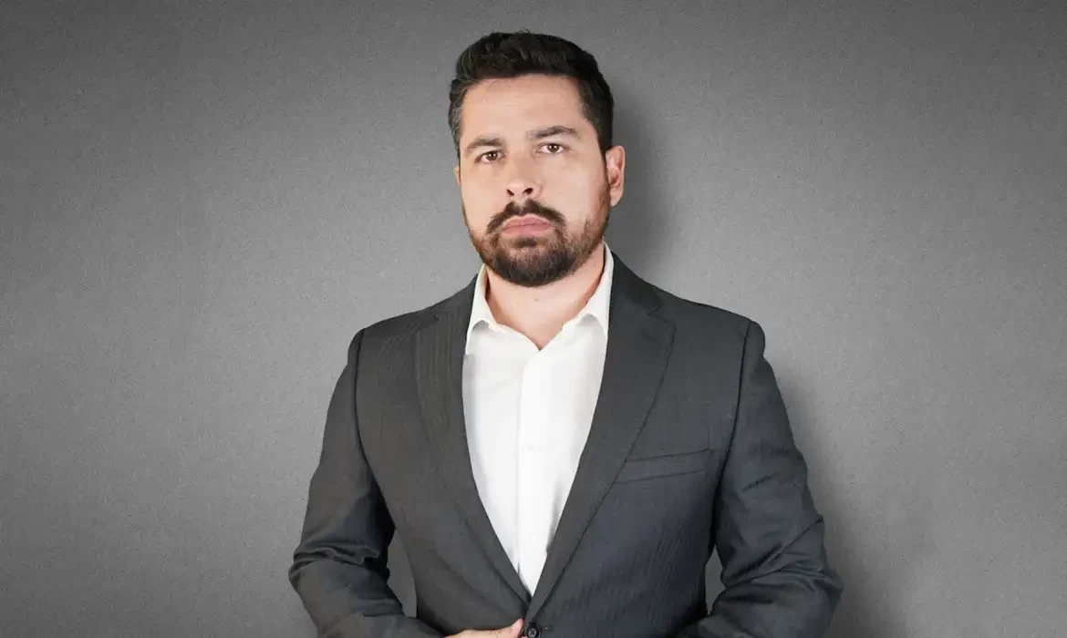 Moraes assina carta para intimar Paulo Figueiredo nos Estados Unidos