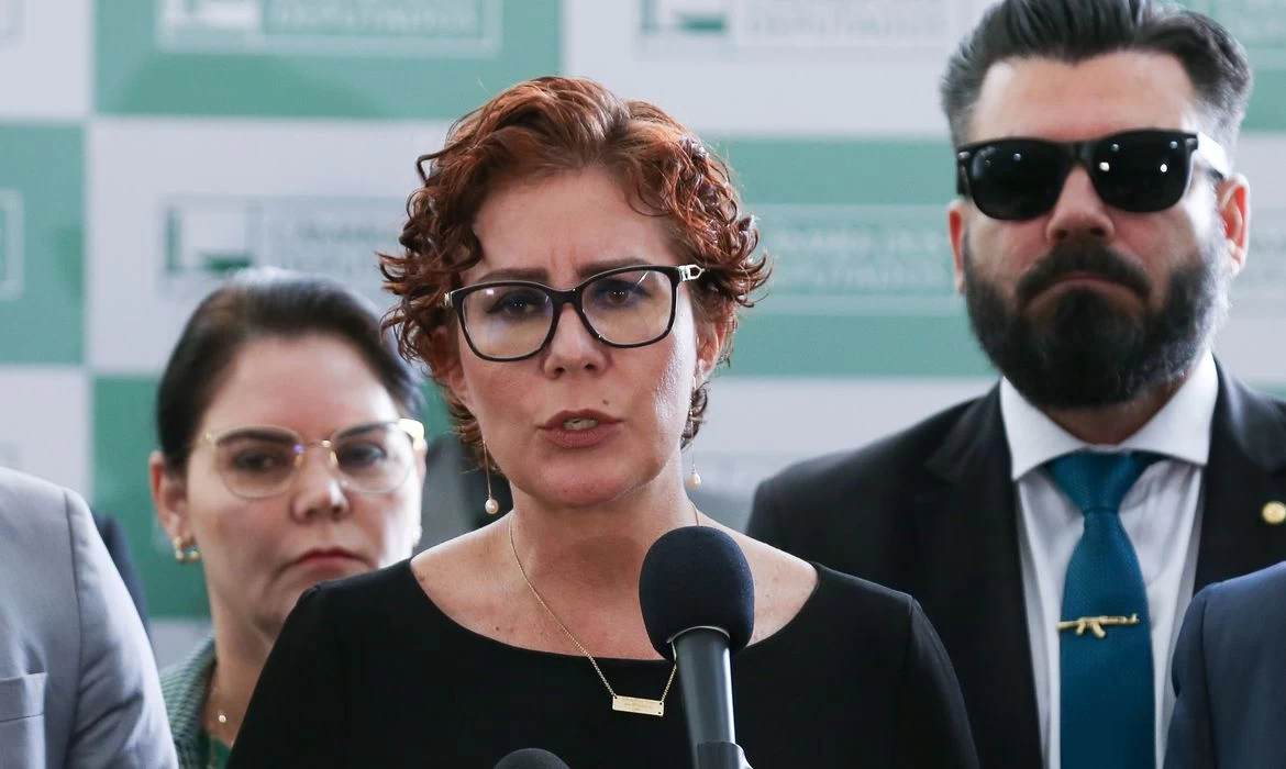 Relator muda voto e Conselho de Ética arquiva processo contra Zambe
