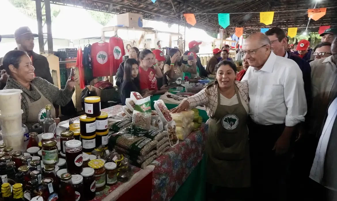 Alckmin deve representar o Brasil em missa inaugural de Leão XIV